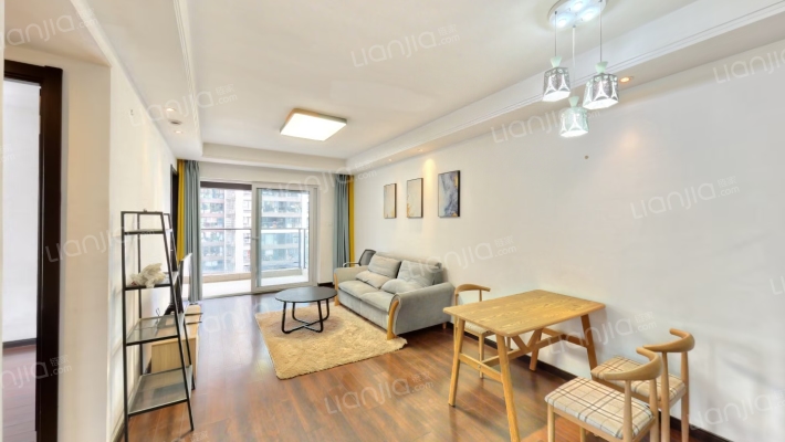 万科理想城三期星河二手房实景图