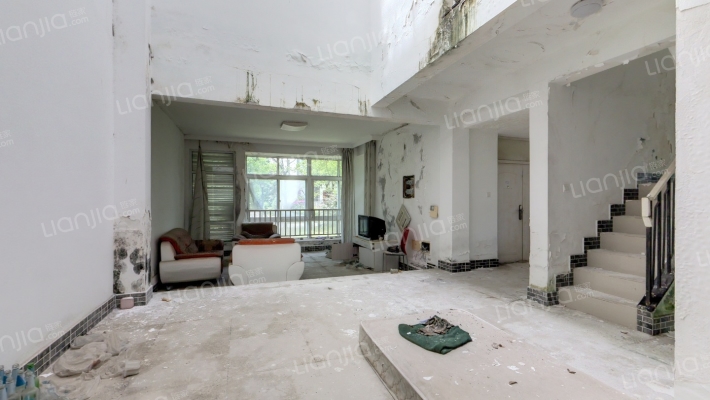 东软青城逸景二手房实景图