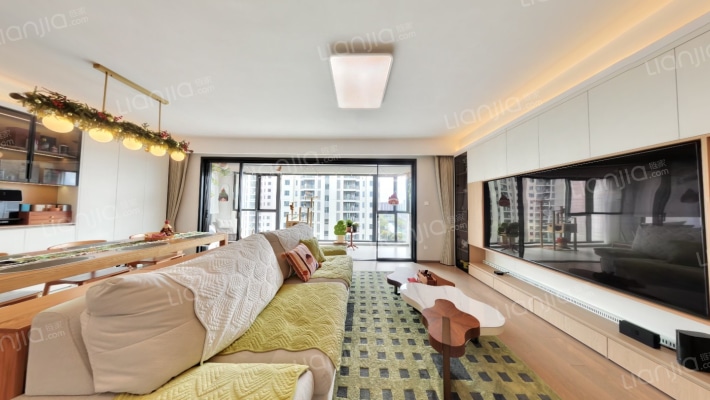 南山溪上四季花园二手房实景图