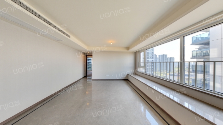 湖悦岚湾二手房实景图