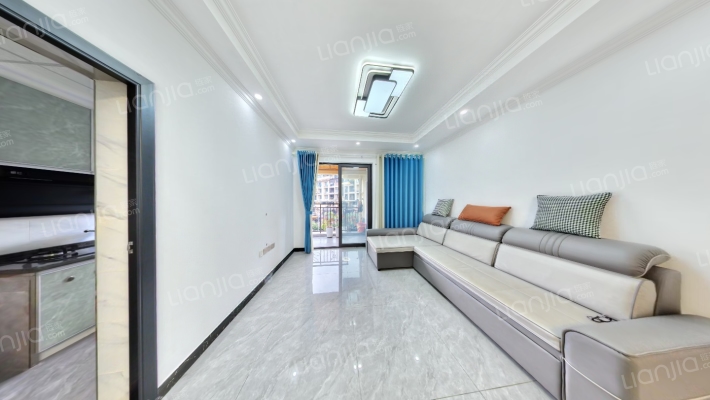 融汇半岛香缇卡纳二期二手房实景图