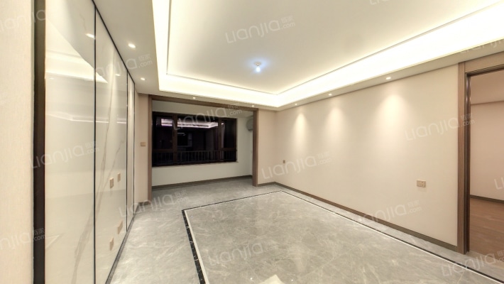 龙湖天璞二手房实景图