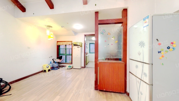 新馨家园二手房实景图