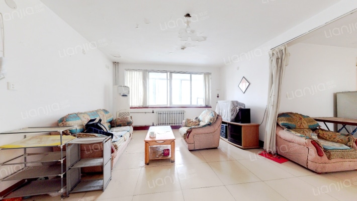 潍坊医学院东宿舍区二手房实景图