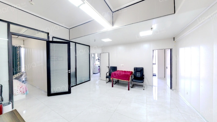 港湘铂玥二手房实景图