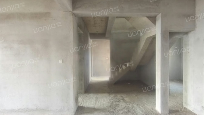 紫云阁小区一期尊府二手房实景图