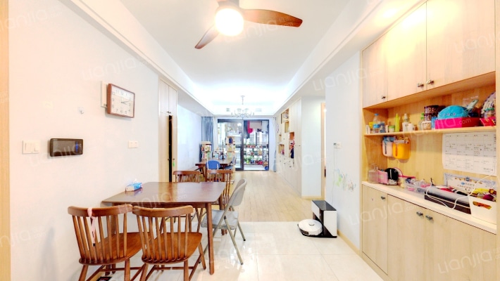 保利印江南一期二手房实景图