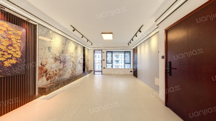 朗晴假日五期二手房实景图