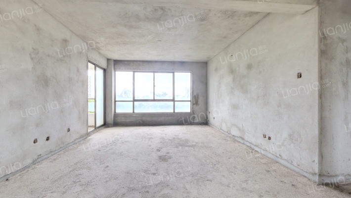 兆南西海豪园二手房实景图