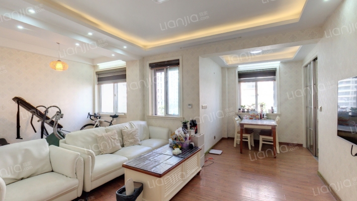 理想佳苑南区二手房实景图