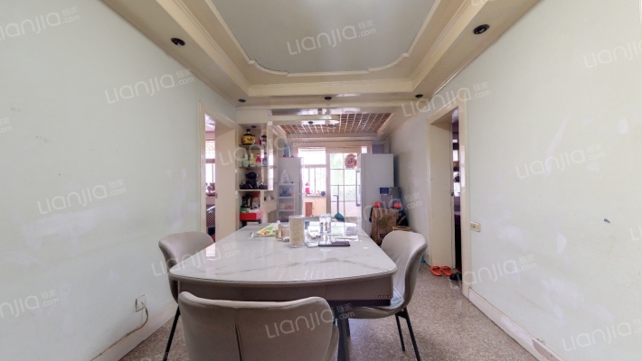 物资贸易中心小区二手房实景图