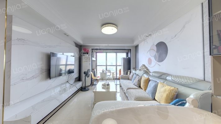 怡翠尊堤晖园二手房实景图