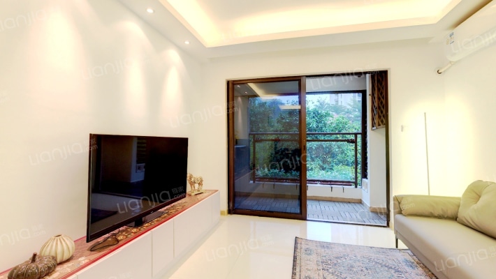 万科翡丽山二手房实景图