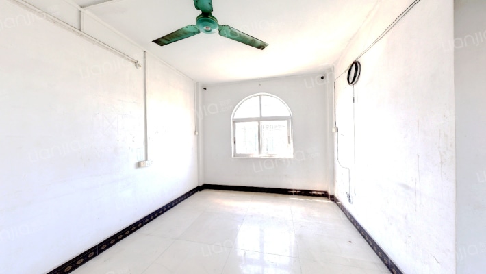 玲桂苑二手房实景图