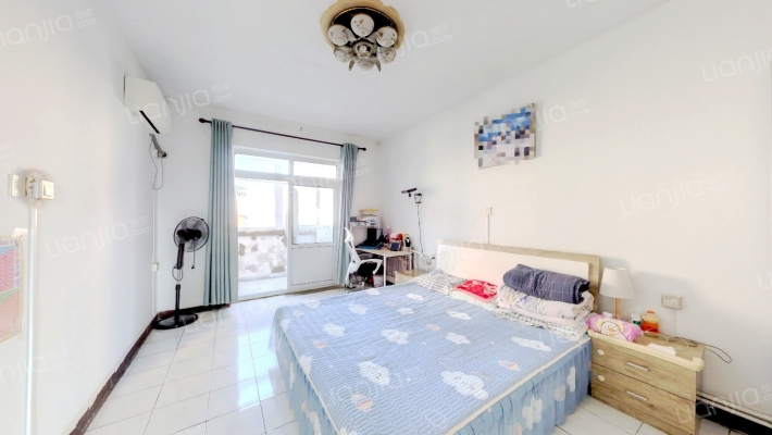 新兴南里二手房实景图