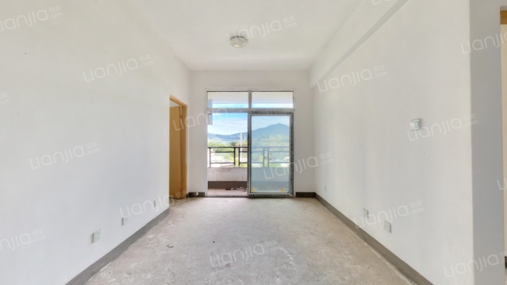 长龙社区B区二手房实景图