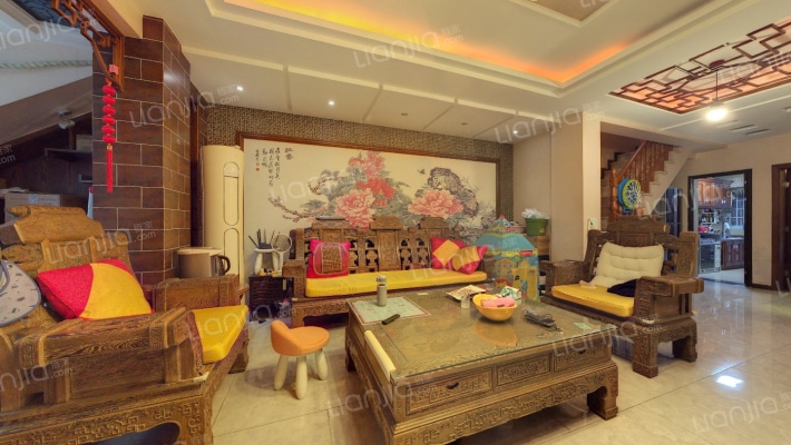 青城24院二手房实景图