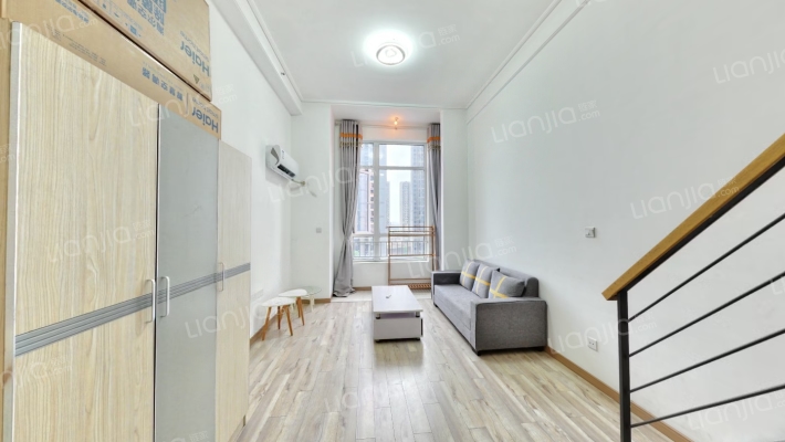 保利爱尚里二手房实景图