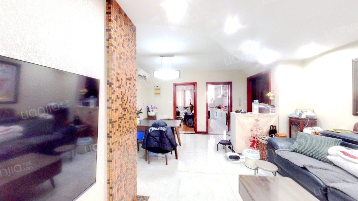 新东方花苑二手房实景图