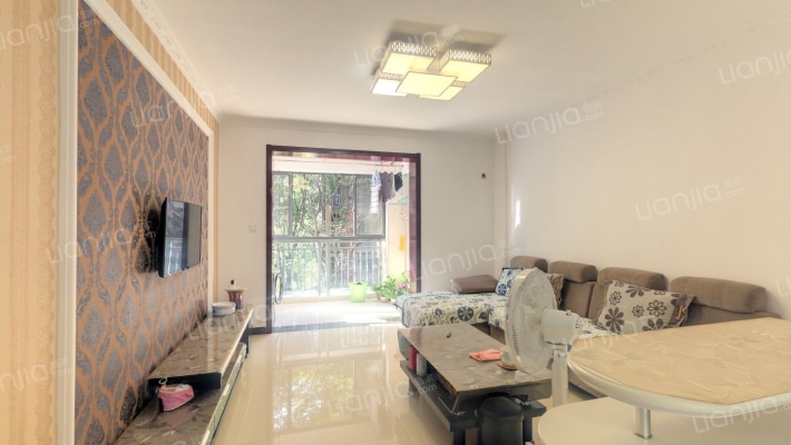 莱卡小镇北区二手房实景图