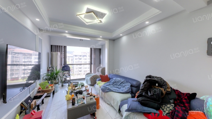 河畔名邸二手房实景图