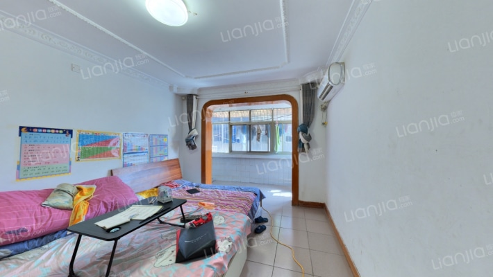 建秦苑小区二手房实景图