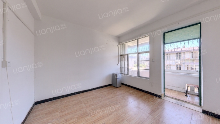 莲花山小区二手房实景图