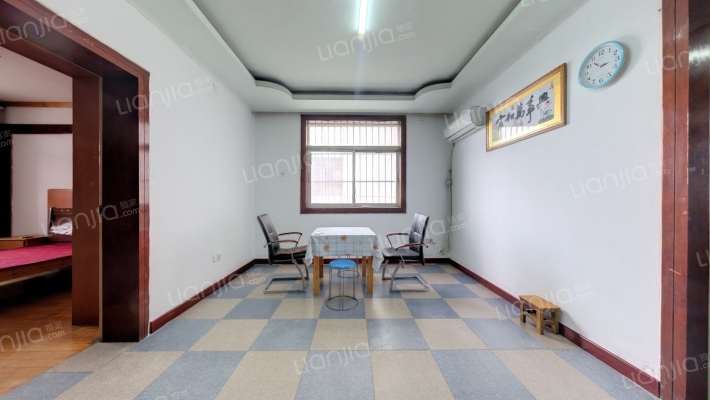 化工局宿舍二手房实景图