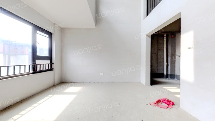 岸芷汀兰花园二手房实景图