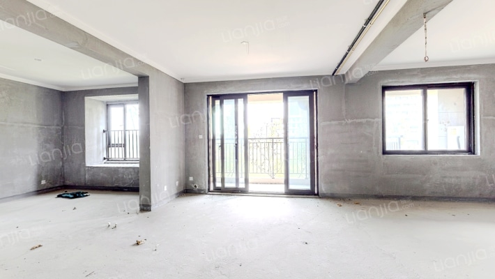 雅海苑二手房实景图