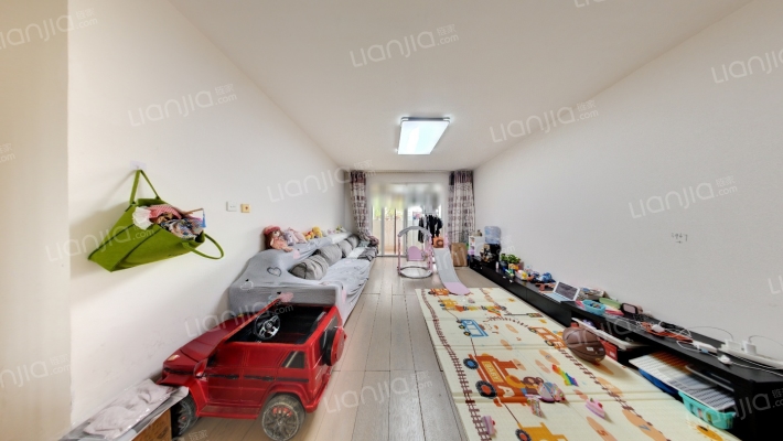 金域蓝湾二手房实景图