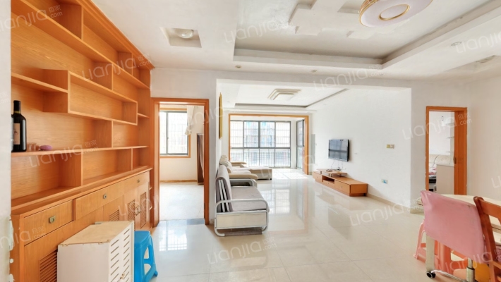 南天阳光东区二手房实景图