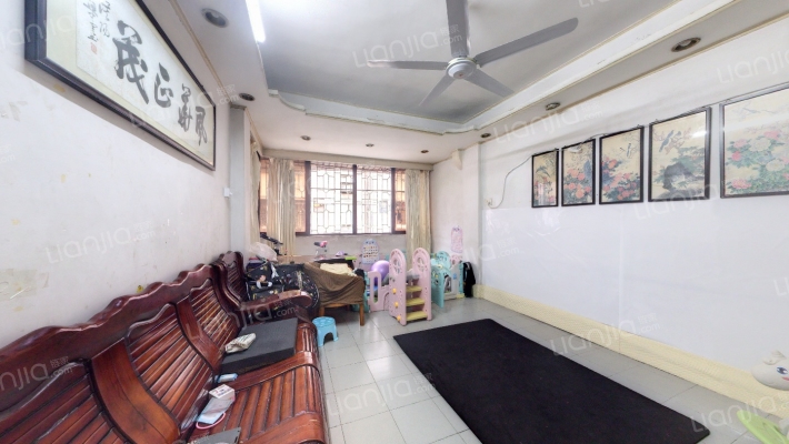 圣堂街小区二手房实景图