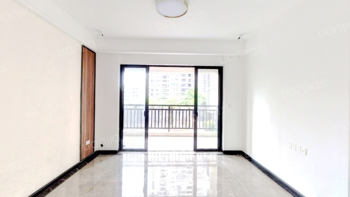 汇盈世纪花园二手房实景图