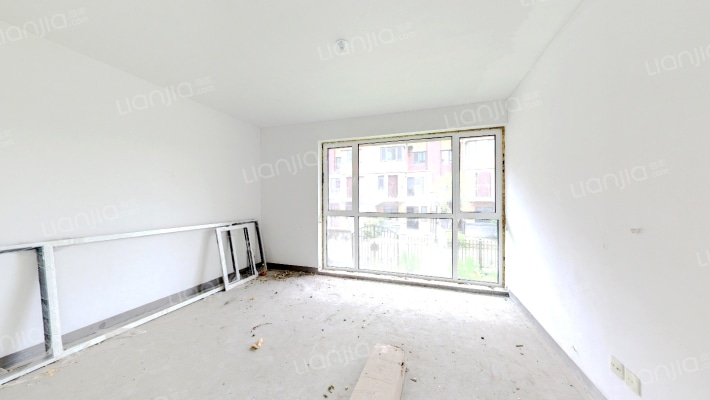 青岛小镇林溪东区二手房实景图