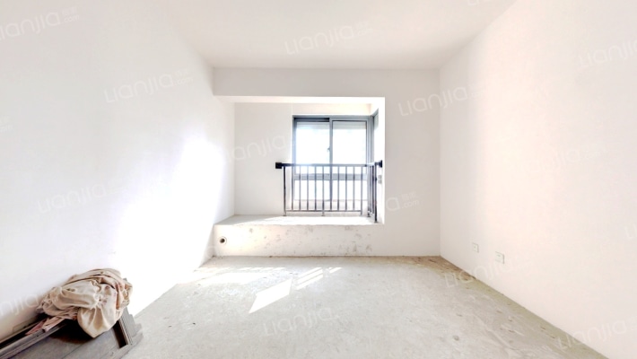 新南环新村三组团二手房实景图