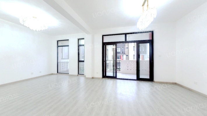 蓝色城邦(别墅)二手房实景图