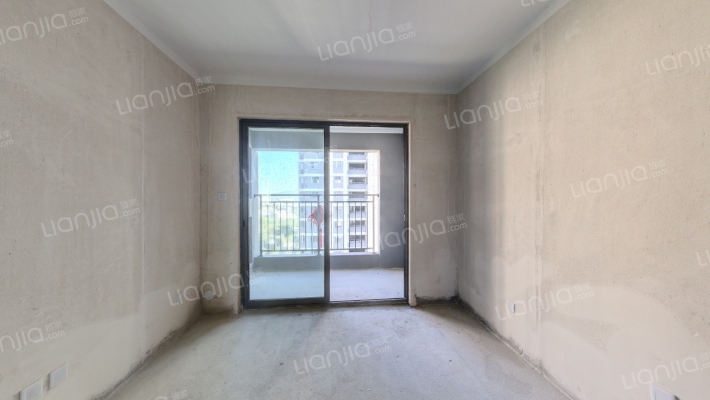 国贸象屿星璟原C区二手房实景图