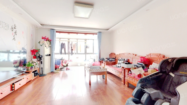 绿怡居西小高层二手房实景图