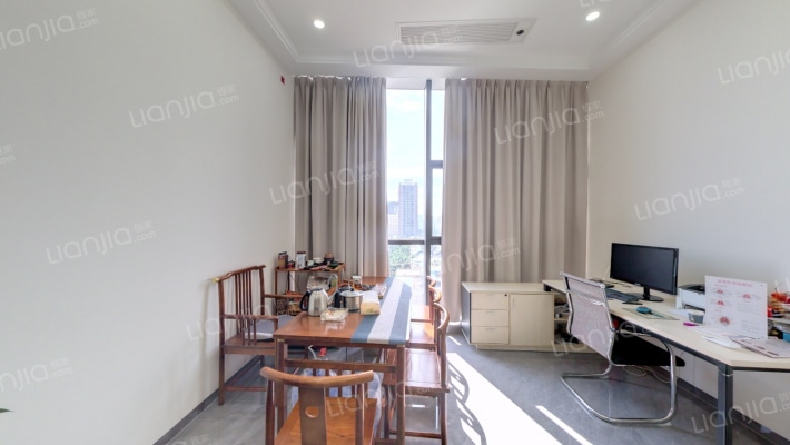 东盟财经广场二手房实景图