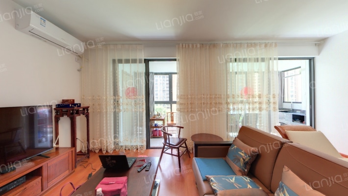 先生的山B区二手房实景图