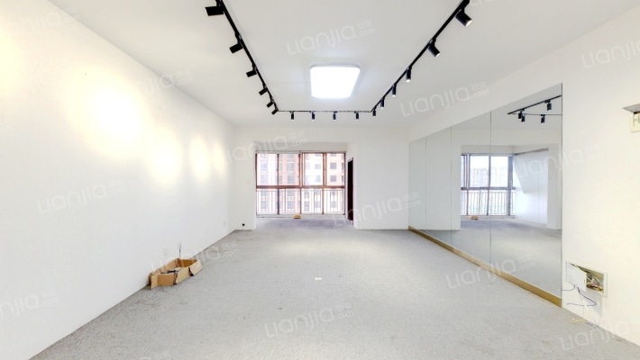 和泉嘉园二手房实景图