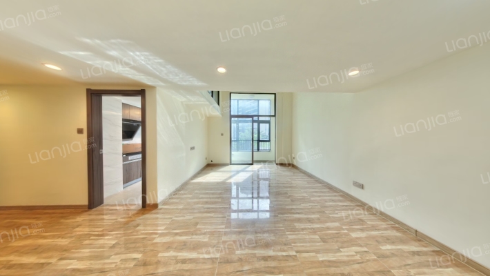 碧桂园凤凰湾银涛苑二手房实景图