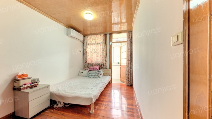 金宁新村小区二手房实景图