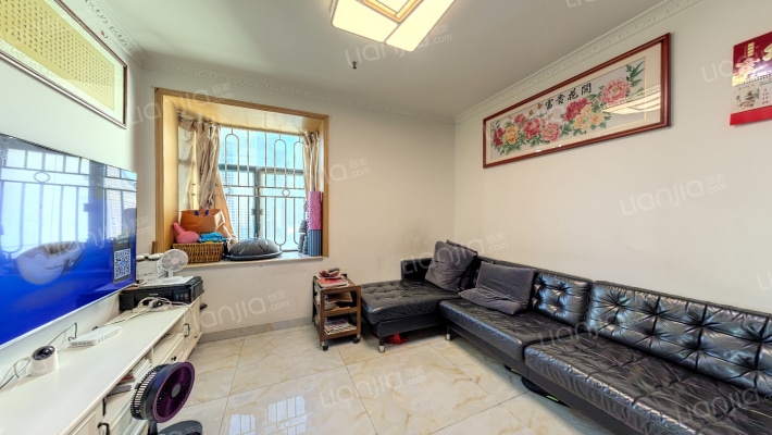 港逸豪庭二手房实景图