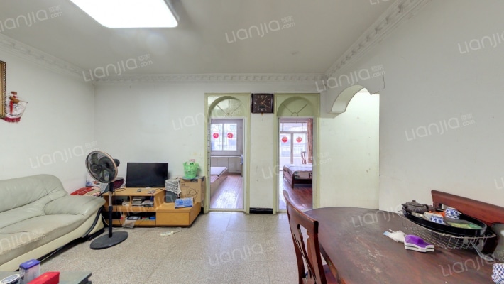 先锋花园二手房实景图