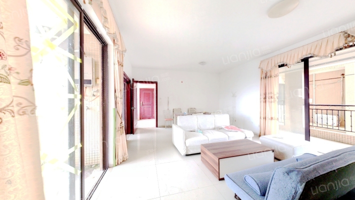 鸿泰海半山二手房实景图