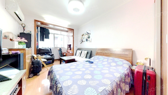 闸北场中公寓二手房实景图