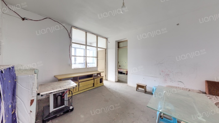 百花山路104号二手房实景图