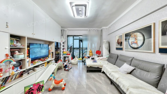 西区花园水云阁二手房实景图